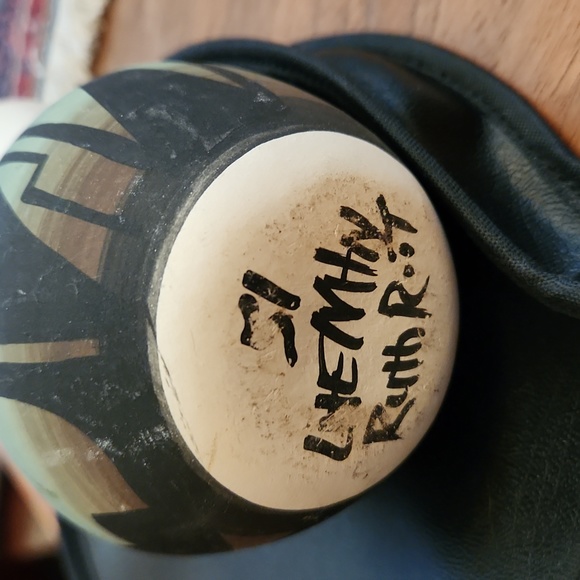 Signed, Ruth Root Ute Wedding Vase - Picture 2 of 3